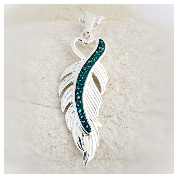 “Linda” Feather Necklace