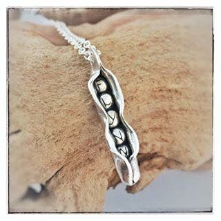 Personalised Family “Pea’s in a Pod” Necklace